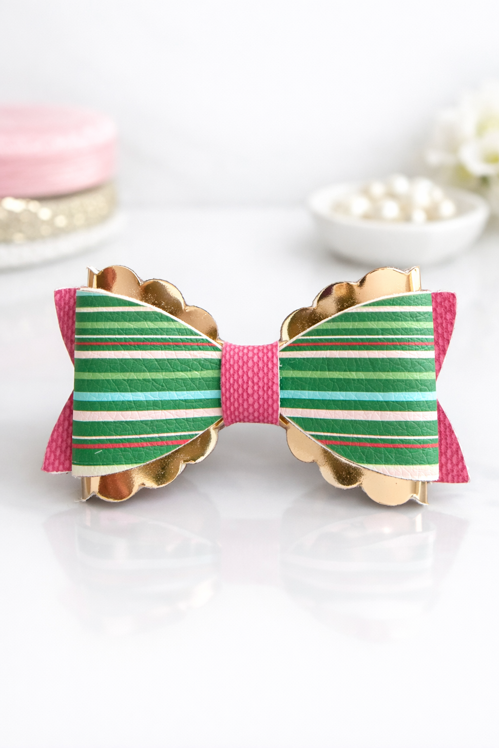Serape Scallop Bow